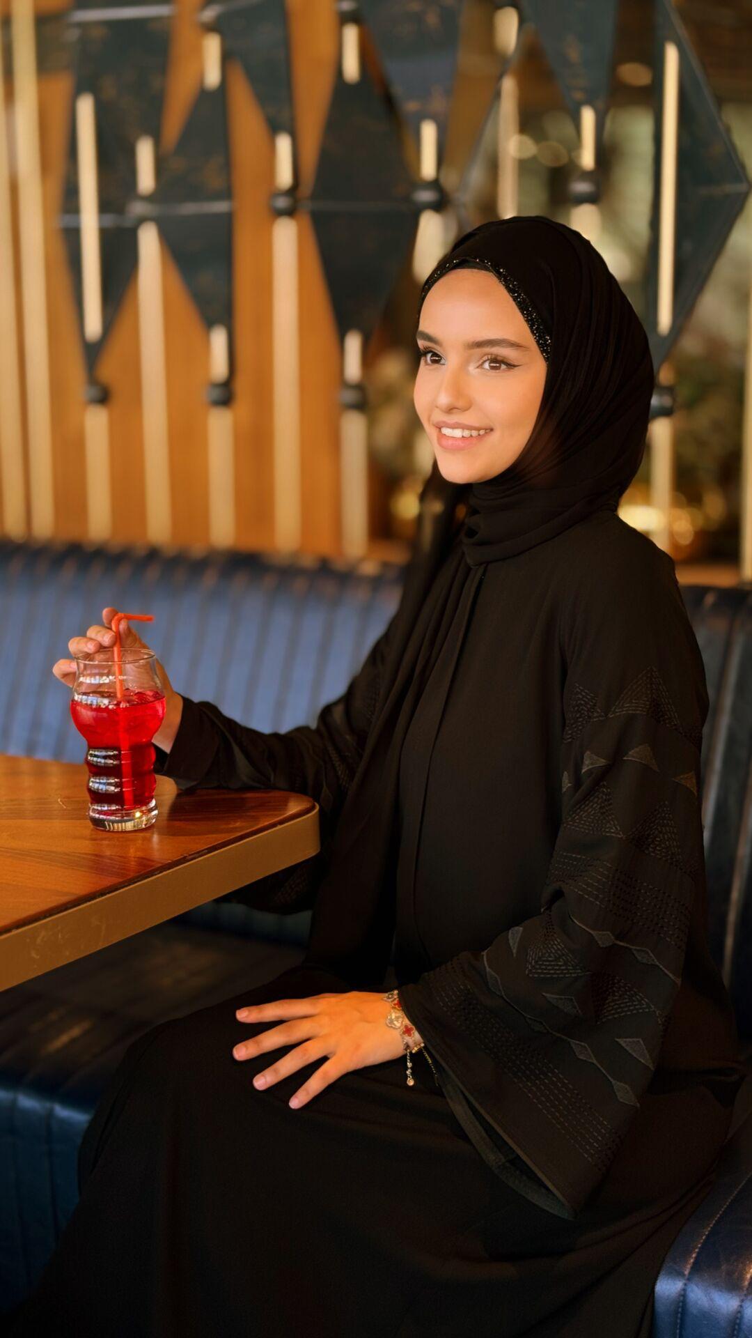 SİYAH OTANTİK FERACE